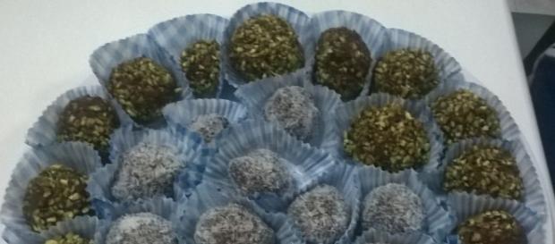 Tartufini al cioccolato appena fatti Tartufini al cioccolato appena fatti