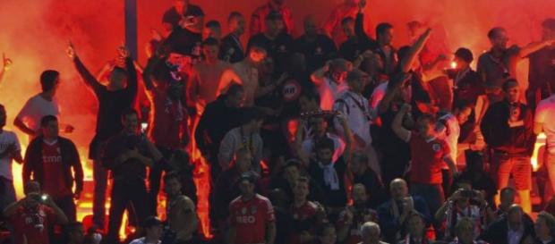 Adeptos festejaram novo título do Benfica Adeptos festejaram novo título do Benfica
