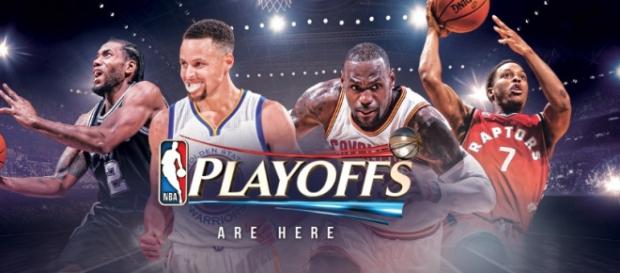 Imagen publicitaria de los playoffs de la NBA donde se pude ver en orden de izquierda a derecha a Leonard, Curry, James y Lowry Imagen publicitaria de los playoffs de la NBA donde se pude ver en orden de izquierda a derecha a Leonard, Curry, James y Lowry