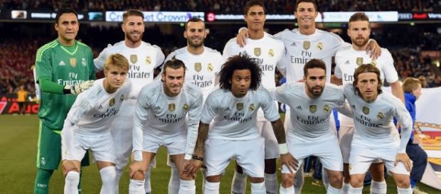 Una formazione del Real Madrid 2015/2016 Una formazione del Real Madrid 2015/2016