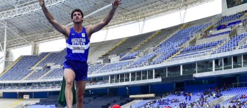 Germán Chiaraviglio se consagró campeón iberoamericano de salto con garrocha con una marca de 5,60 metros