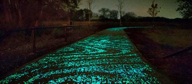 Así se verán las nuevas carreteras con el nuevo cemento fotolumínico. Foto: Agencia Iberoamericana para la Difusión de la Ciencia y la Tecnología Así se verán las nuevas carreteras con el nuevo cemento fotolumínico. Foto: Agencia Iberoamericana para la Difusión de la Ciencia y la Tecnología