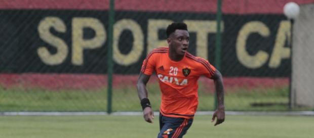 Jogador pode jogar no próximo domingo Jogador pode jogar no próximo domingo