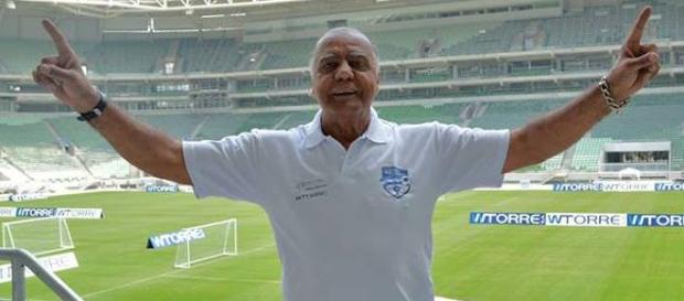 "Temos a arena mais linda do mundo. É tudo Palmeiras", disse o ex-atacante (Foto: Reprodução/Facebook) "Temos a arena mais linda do mundo. É tudo Palmeiras", disse o ex-atacante (Foto: Reprodução/Facebook)