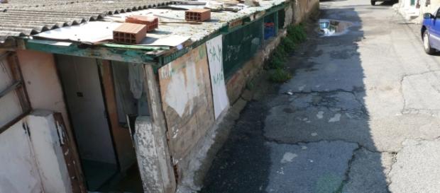 Baraccopoli rom romane tra degrado e violenza Baraccopoli rom romane tra degrado e violenza