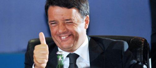 Renzi apre i comitati per il sì alla riforma costituzionale.