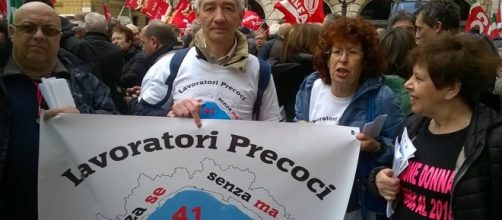 Riforma pensioni, una manifestazione per quota 41 precoci e opzione donna 2018