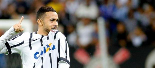 Claudinho tem Giovanni Augusto como exemplo Claudinho tem Giovanni Augusto como exemplo
