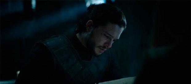 Jon Nieve leyendo la carta de Ramsay Jon Nieve leyendo la carta de Ramsay