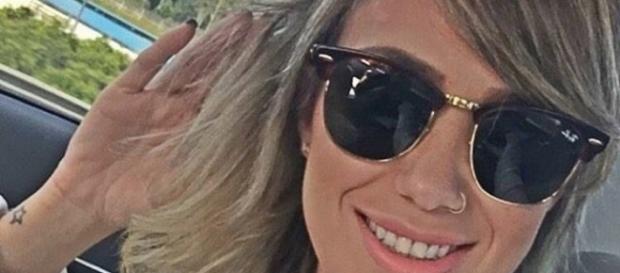 Mulher tentou comprar celular com identidade falsa Mulher tentou comprar celular com identidade falsa