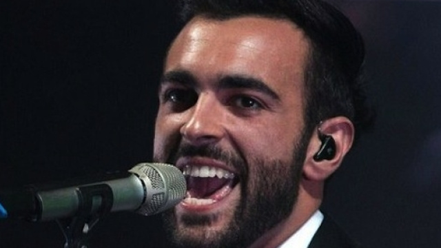 Marco Mengoni al Palalottomatica di Roma.