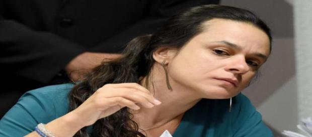 Janaína Paschoal, jurista favorável ao impeachment Janaína Paschoal, jurista favorável ao impeachment