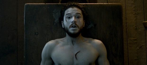 Jon Snow acorda, mas ainda será ele mesmo? (Foto: Divulgação/HBO) Jon Snow acorda, mas ainda será ele mesmo? (Foto: Divulgação/HBO)