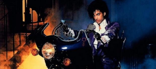 Prince jacket to be auctioned off in America Prince jacket to be auctioned off in America