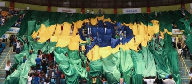 A torcida brasileira fez muita festa no Ibirapuera A torcida brasileira fez muita festa no Ibirapuera