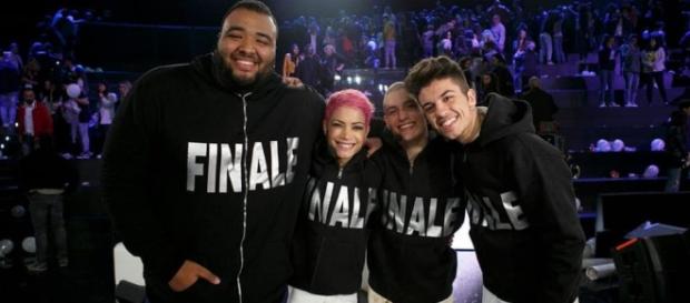 Amici 15, il passato turbolento dei 4 finalisti Amici 15, il passato turbolento dei 4 finalisti