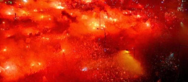 Benfica pode juntar Taça da Liga ao tri-campeonato Benfica pode juntar Taça da Liga ao tri-campeonato