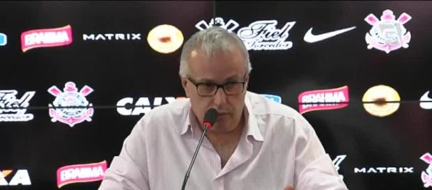 Corinthians consegue faturar muito com saída de jogadores Corinthians consegue faturar muito com saída de jogadores