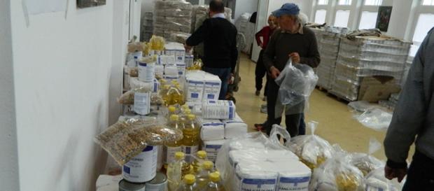 În 2016 românii săraci vor primi cotă dublă de ajutoare alimentare În 2016 românii săraci vor primi cotă dublă de ajutoare alimentare