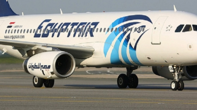 L'Airbus A320 della compagnia aerea Egyptair