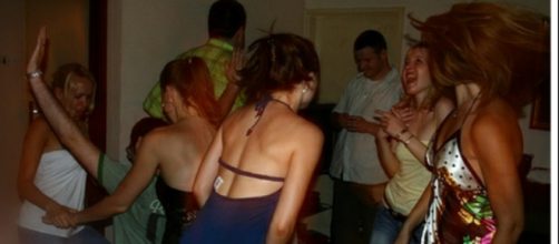 Thrill seekers at sex roulette parties in Spain. (photo credit- www.photopin.com)