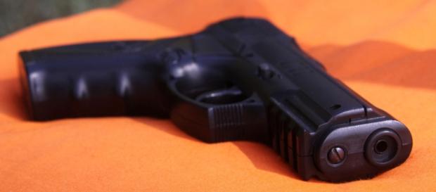 El hombre de 27 años disparó a varias personas y finalmente se suicidó. El hombre de 27 años disparó a varias personas y finalmente se suicidó.