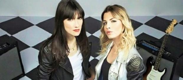 Emma Marrone in compagnia di Elisa Toffoli Emma Marrone in compagnia di Elisa Toffoli