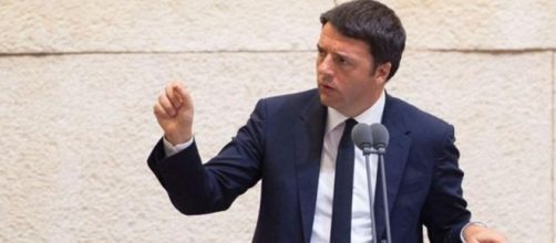 Matteo Renzi, su Facebook, lancia la campagna per il 'Sì' al referendum.