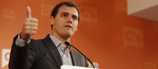 Albert Rivera en una comparecencia de prensa Albert Rivera en una comparecencia de prensa