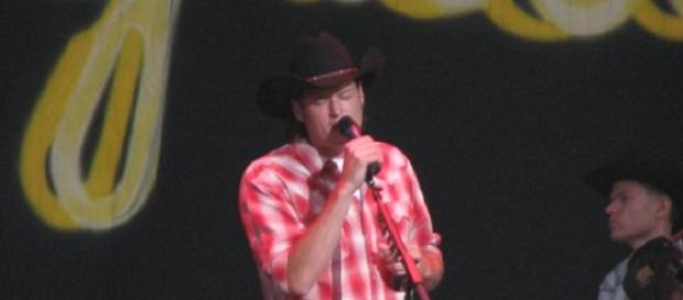 Country star Blake Shelton mentors 'The Voice' 2016 finalist Adam Wakefield. melissa_rae_dale/Flickr Country star Blake Shelton mentors 'The Voice' 2016 finalist Adam Wakefield. melissa_rae_dale/Flickr
