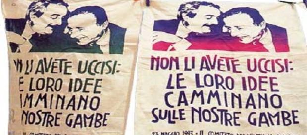 Falcone e Borsellino, nel 24esimo anniversario delle stragi un coro italiano per dire no alla mafia. Falcone e Borsellino, nel 24esimo anniversario delle stragi un coro italiano per dire no alla mafia.