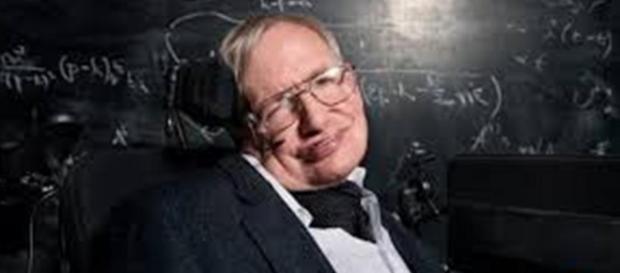 Le parole di Stephen Hawking su referendum in GB e su Donald Trump Le parole di Stephen Hawking su referendum in GB e su Donald Trump