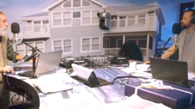 Dottor Mozzi a Radio DeeJay, sintesi 23 maggio 2016