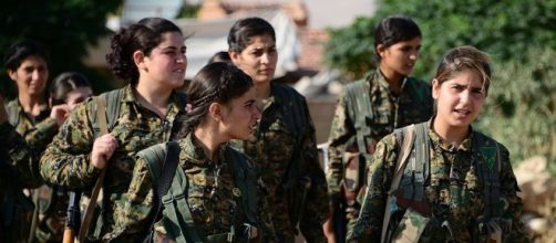 Des combattantes du PYD au Rojava, célèbres pour leurs combats contre Daesh – mais dont les chefs ne font pas l’unanimité. (Photo : Free Kurdistan)