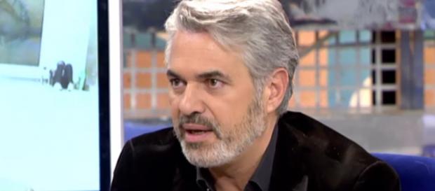 Agustín Bravo entrevistado en un programa de televisión Agustín Bravo entrevistado en un programa de televisión