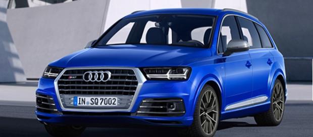Audi SQ7: motore da 435 cavalli. Audi SQ7: motore da 435 cavalli.