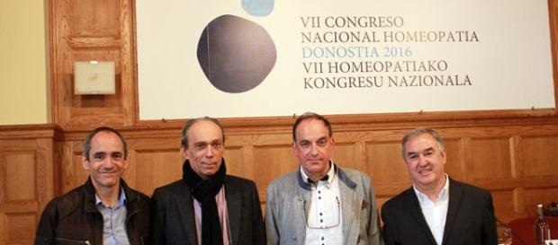 Científicos e investigadores en el Congreso de Homeopatía Científicos e investigadores en el Congreso de Homeopatía