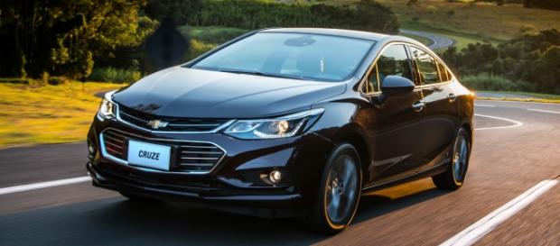 Cruze 2017: estilo mais avançado e três versões, a partir de R$ 89.990 Cruze 2017: estilo mais avançado e três versões, a partir de R$ 89.990