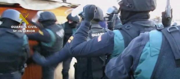 Garda Civilă din Spania în acţiune Garda Civilă din Spania în acţiune