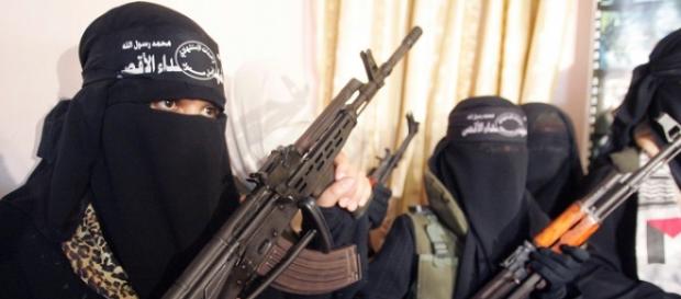 Guerrigliere dell'autoproclamato Stato Islamico Guerrigliere dell'autoproclamato Stato Islamico
