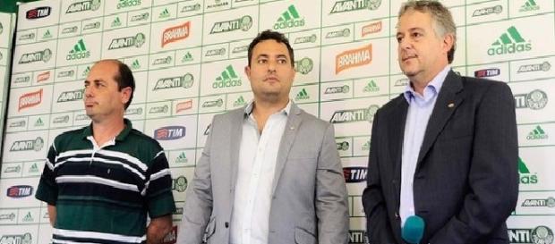 Paulo Nobre, Alexandre Mattos e Cícero Souza (Foto: Cesar Greco/Ag Palmeiras/Divulgação) Paulo Nobre, Alexandre Mattos e Cícero Souza (Foto: Cesar Greco/Ag Palmeiras/Divulgação)