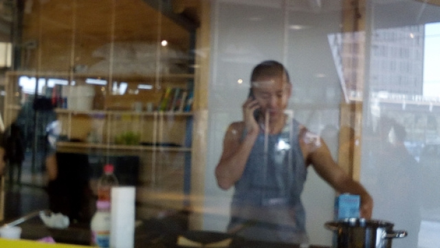 Ilenia e Yoon, protagonisti de La casa &egrave; social.