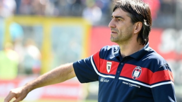 L'allenatore del Crotone ne promosso, Ivan Juric.