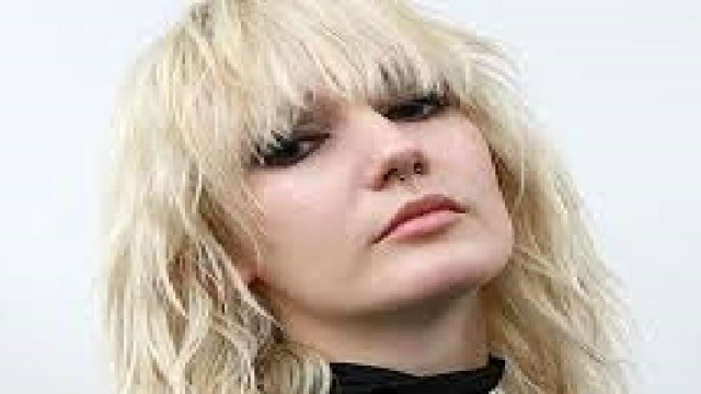 Moda capelli lunghezza media: idee estate 2016