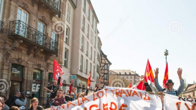 Protesta contro le riforme in Francia