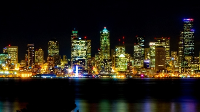 Seattle, citt&agrave; dello stato di Washington, 650,000 abitanti, che ha dato i natali ad Amazon il 5 luglio del '94.