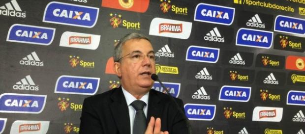 Arnaldo Barros, vice-diretor do Sport Arnaldo Barros, vice-diretor do Sport