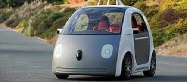los coches autónomos disponen de sistemas de cámaras que forman un mapa del entorno. los coches autónomos disponen de sistemas de cámaras que forman un mapa del entorno.