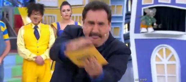 Ratinho critica artistas que usam Lei Rouanet Ratinho critica artistas que usam Lei Rouanet