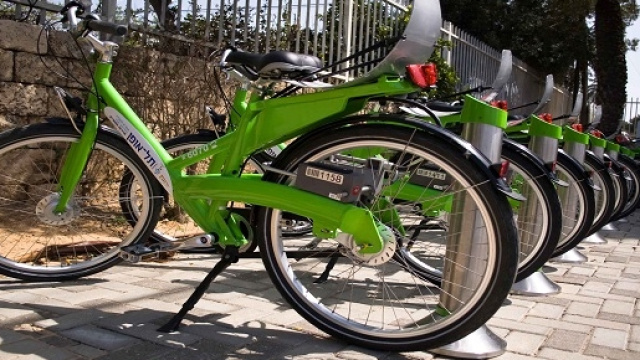 Tante le piste ciclabili finanziate e mai terminate a Roma.